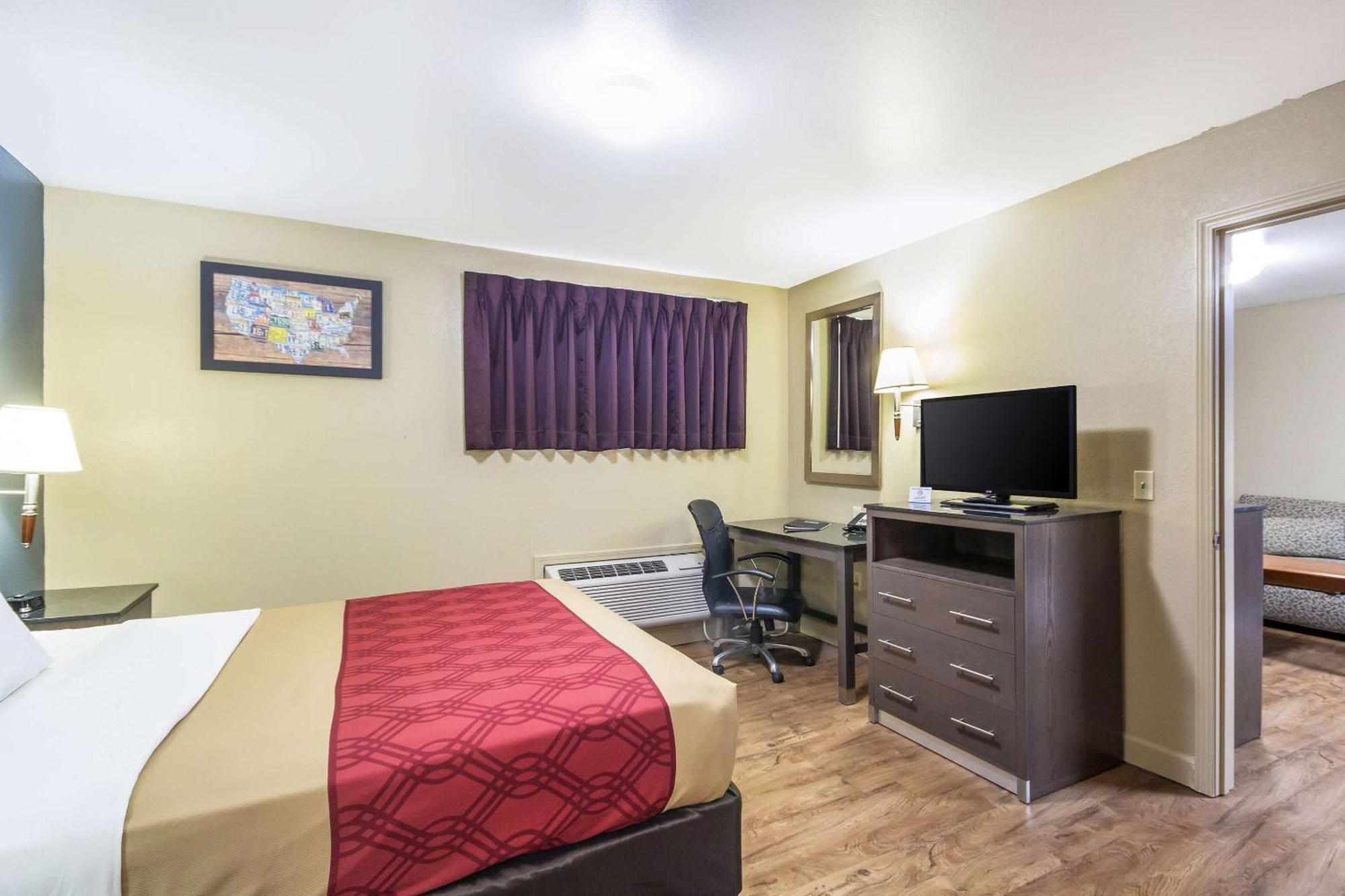 Econo Lodge Inn & Suites I-35 At Shawnee Mission Overland Park Ngoại thất bức ảnh