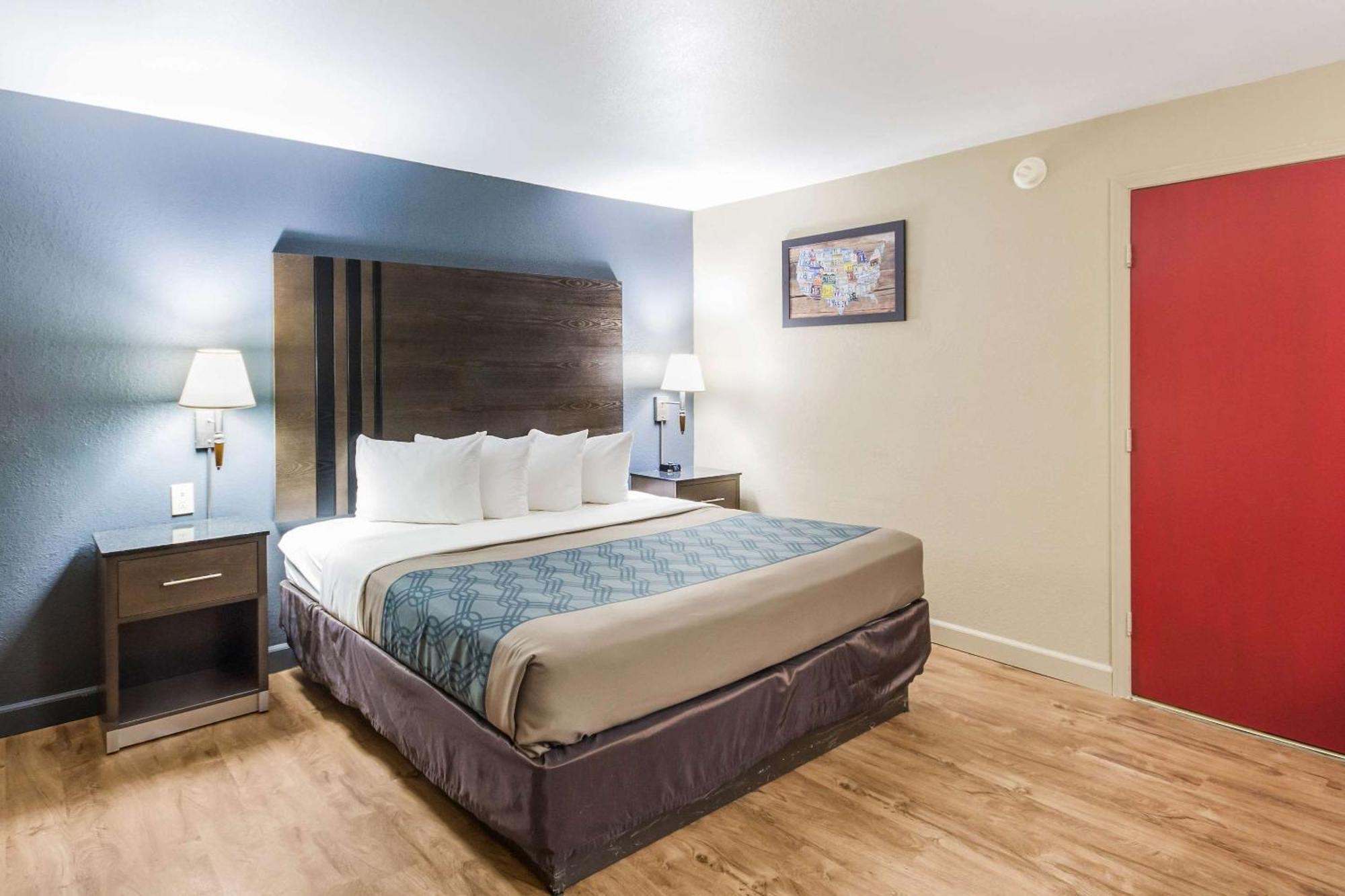 Econo Lodge Inn & Suites I-35 At Shawnee Mission Overland Park Ngoại thất bức ảnh
