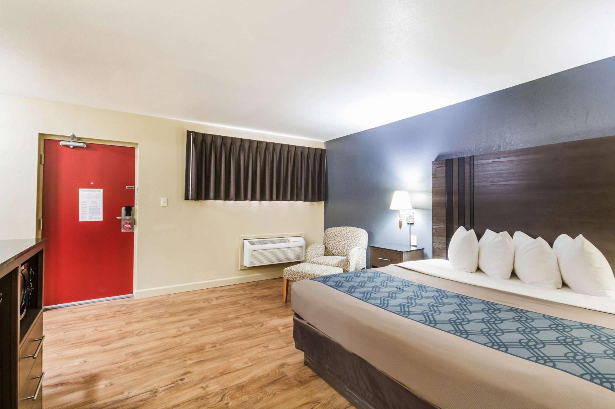 Econo Lodge Inn & Suites I-35 At Shawnee Mission Overland Park Ngoại thất bức ảnh